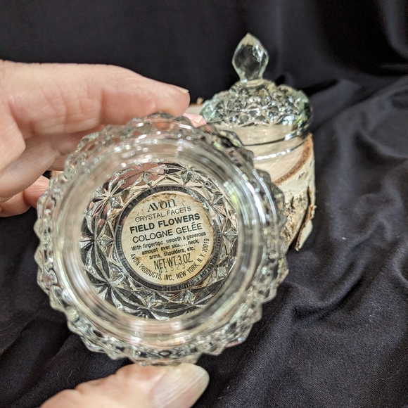 Early 70's AVON CRYSTAL FACETS Cut Glass Jar with Lid - Picture 9 of 10
